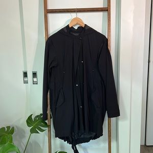 Lululemon &go Swing Trench